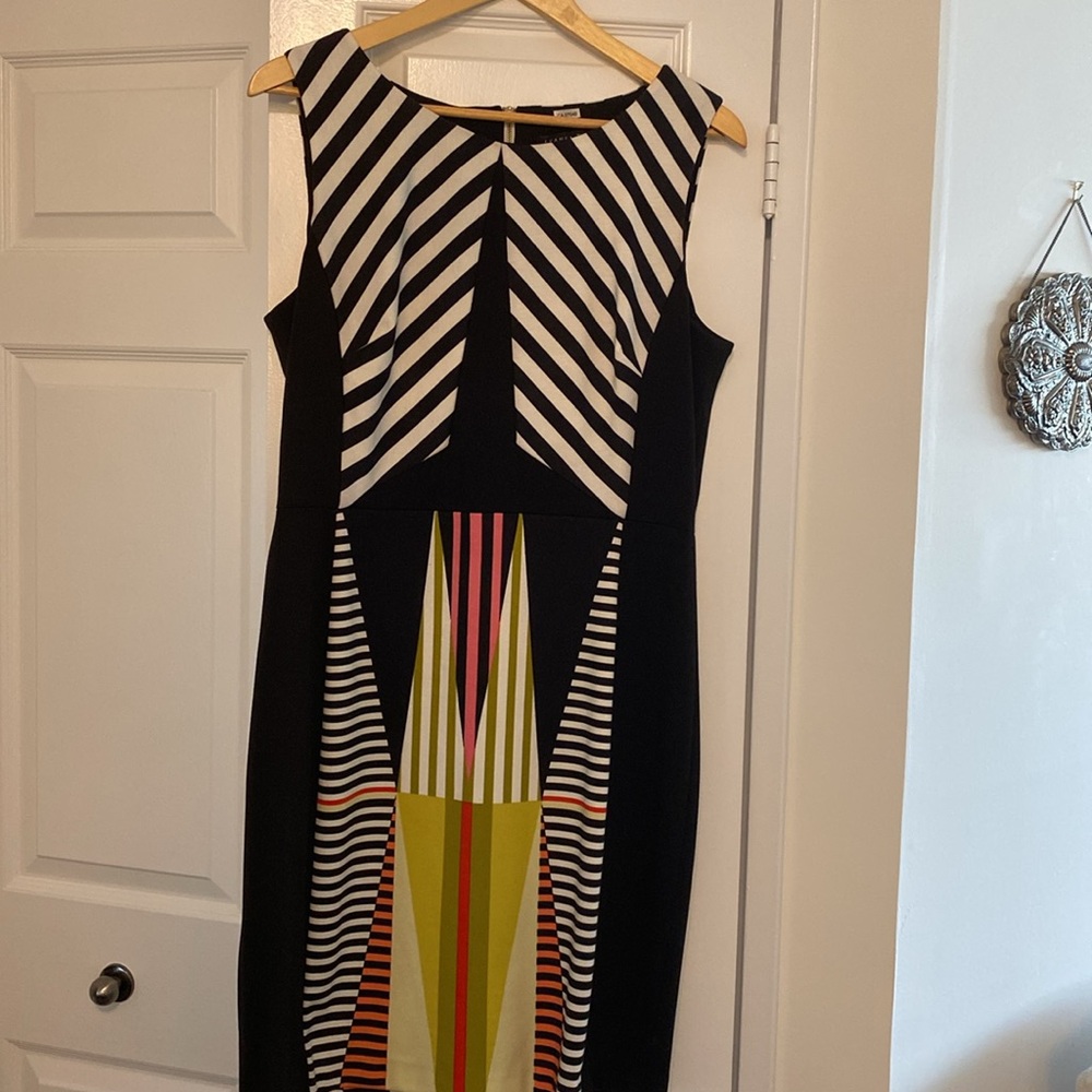 Ivanka Trump Black and White Sheath Midi Dress